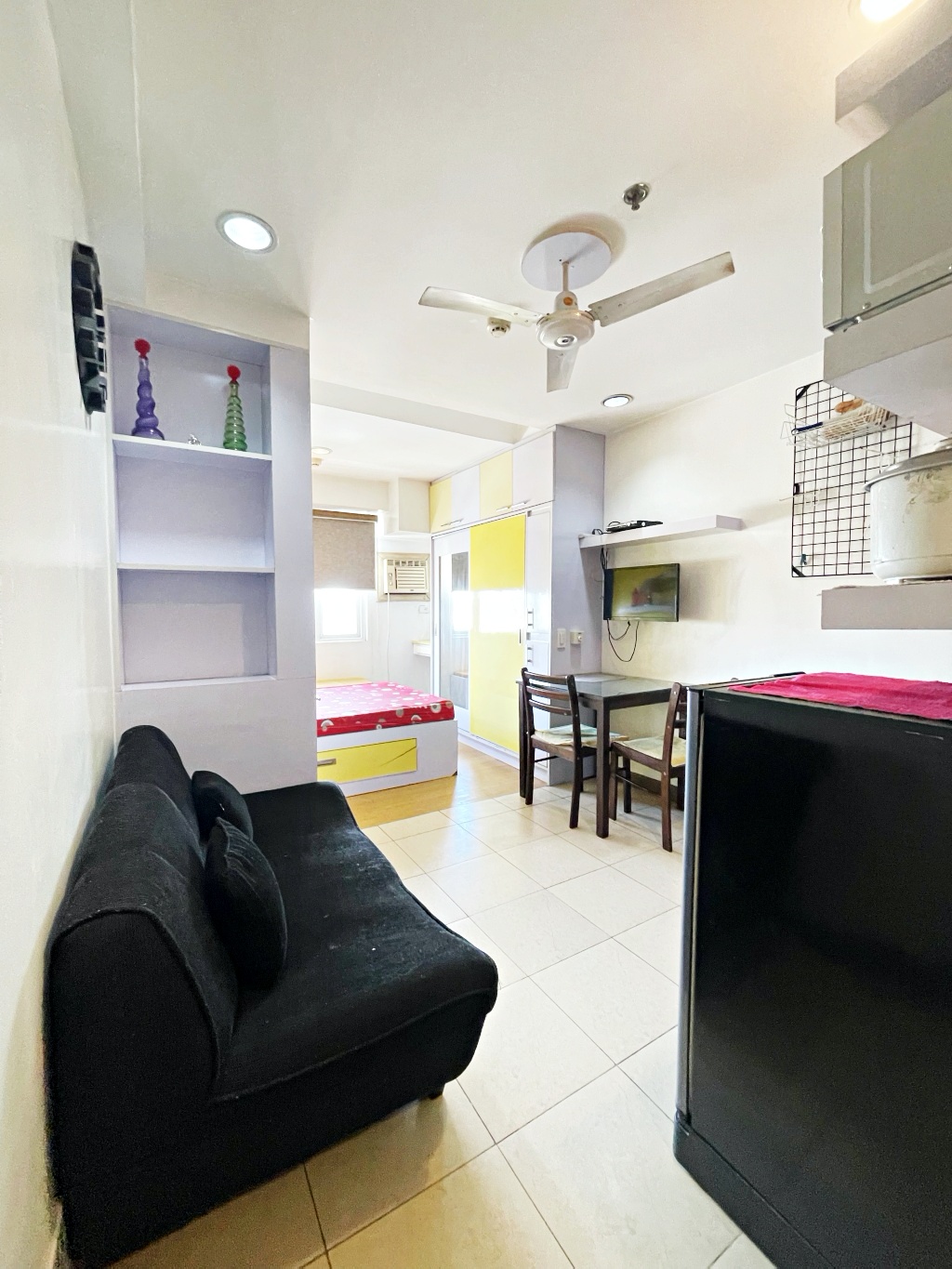 SPECIAL SALE! 1BR Condo Unit at Ridgewood Towers near BGC