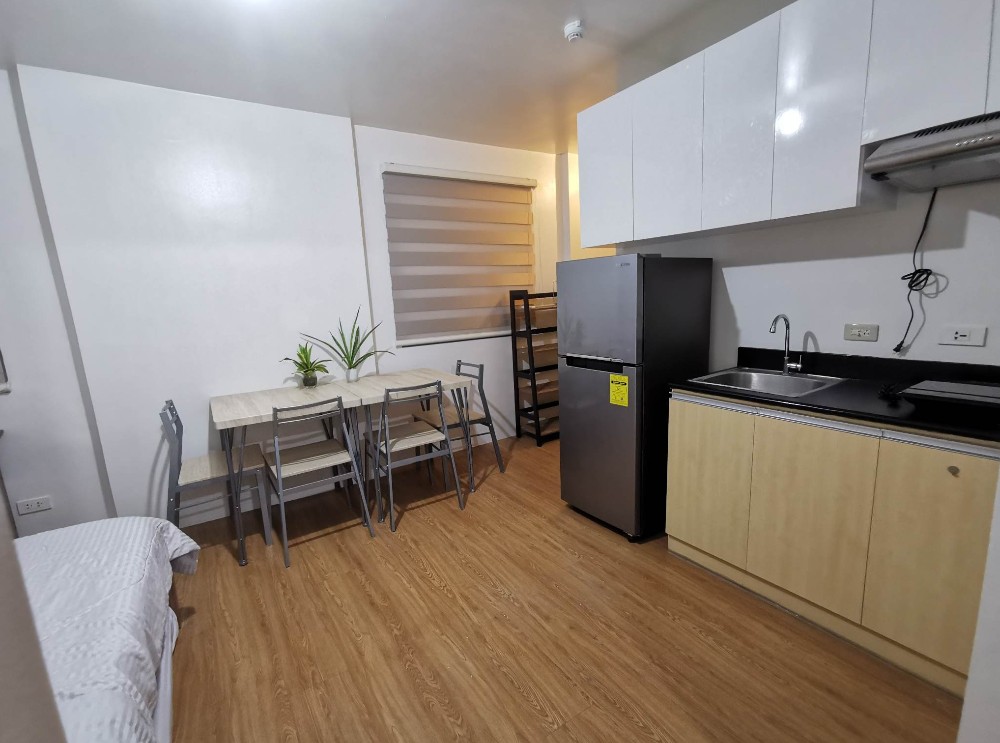 Fully furnished combined studio units for rent near Capitol, Cebu Doctor's Hospital and Fuente